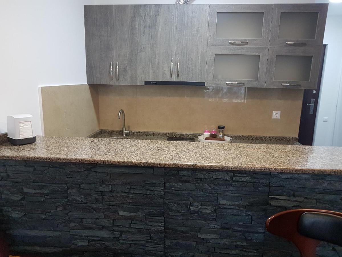 Appartement Apartament Premium Klass à Batoumi Extérieur photo